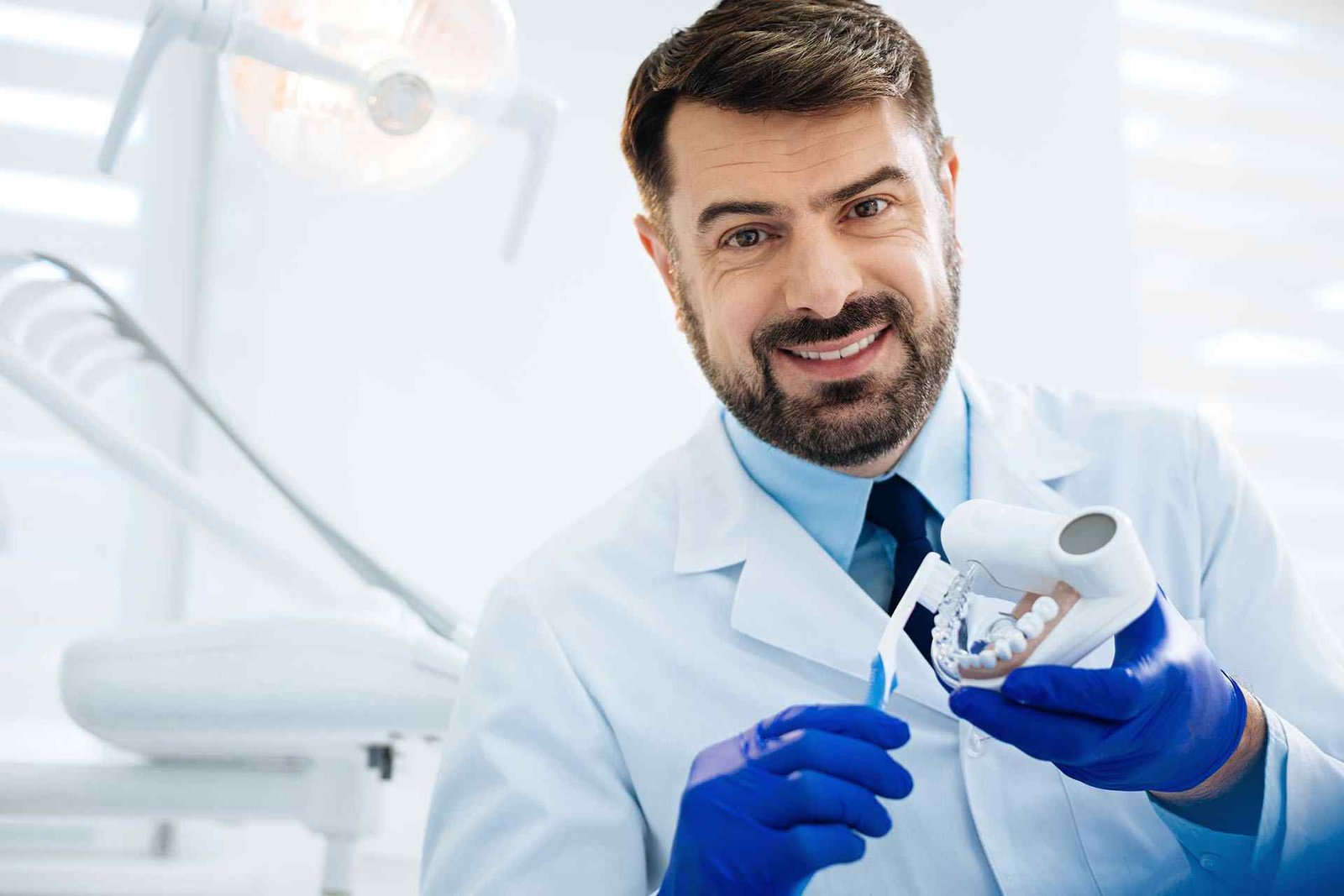 https://revivedental.ca/wp-content/uploads/2020/01/portfolio_06.jpg